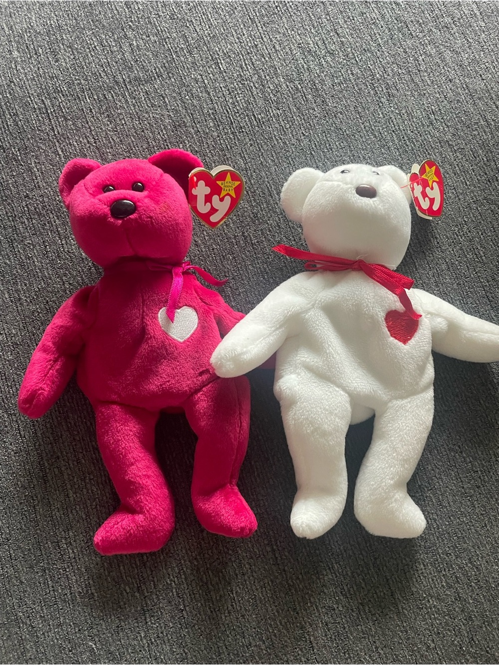 Ty Beanie Babies Heart Bear Plush“Valentino and Valentina”  - Pink and White Set